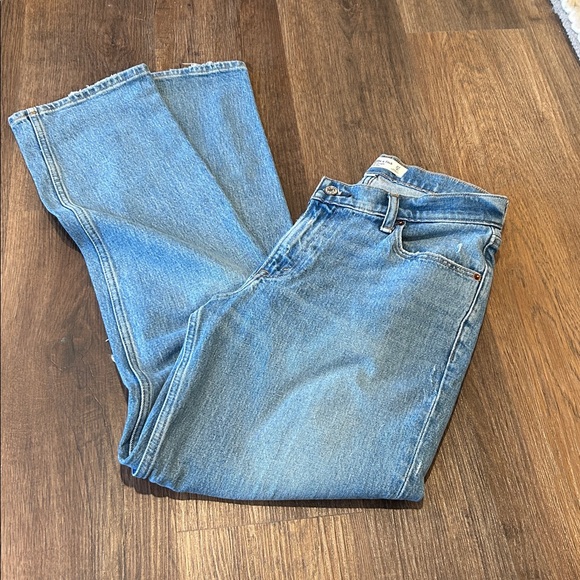 Abercrombie & Fitch Light Wash Distressed Boyfriend Jeans Curve Love Sz 4 - Picture 8 of 11